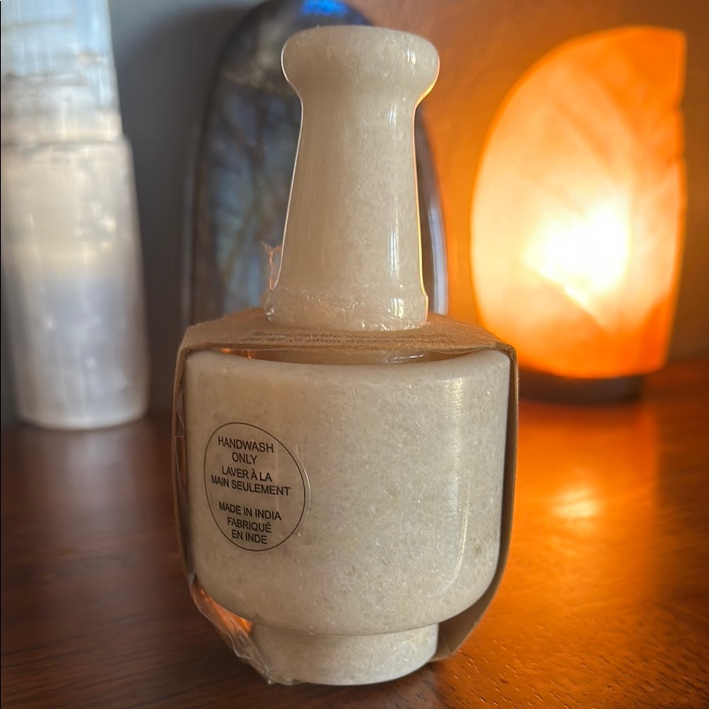 Cream Marble Mortar and Pestle